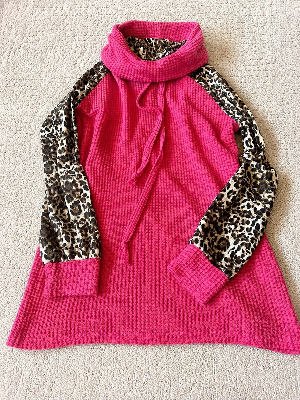 And The Why Pink Leopard Waffle Knit Cowl Neck Hoodie Size Medium Cozy Tunic